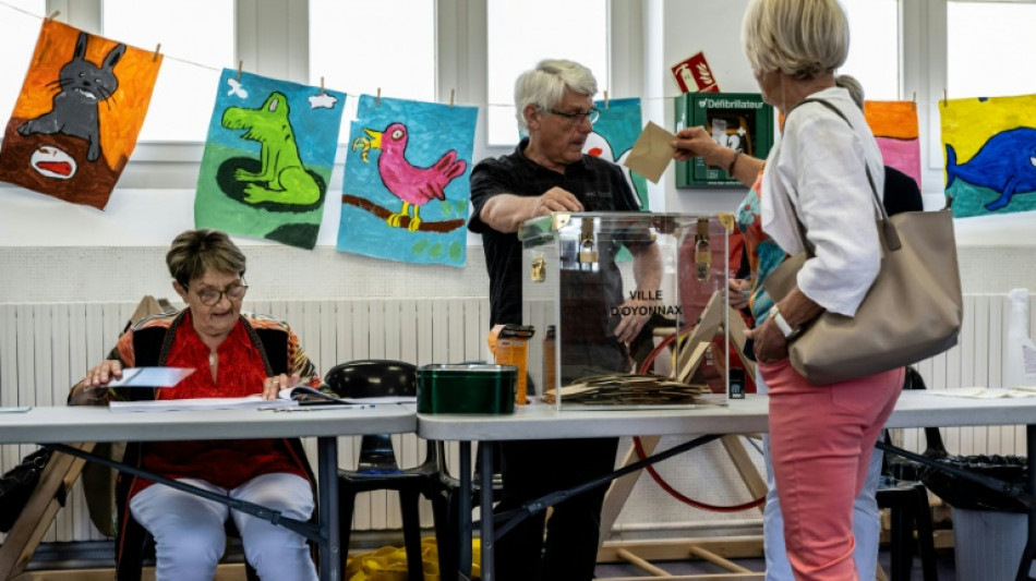 Bündnis hinter Macron bangt um Mehrheit bei französischer Parlamentswahl