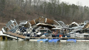 Número de mortes provocadas por tornados no fim de semana nos Estados Unidos sobe para 40