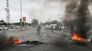 Sin luz ni agua, los sudafricanos están al borde de un ataque de nervios