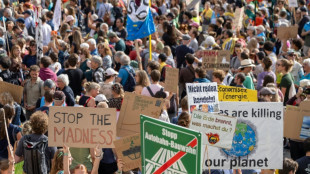 Tausende Menschen protestieren in der Schweiz für mehr Klimagerechtigkeit