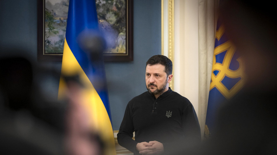 Zelensky, 'pronto a dimettermi se aderiremo alla Nato'