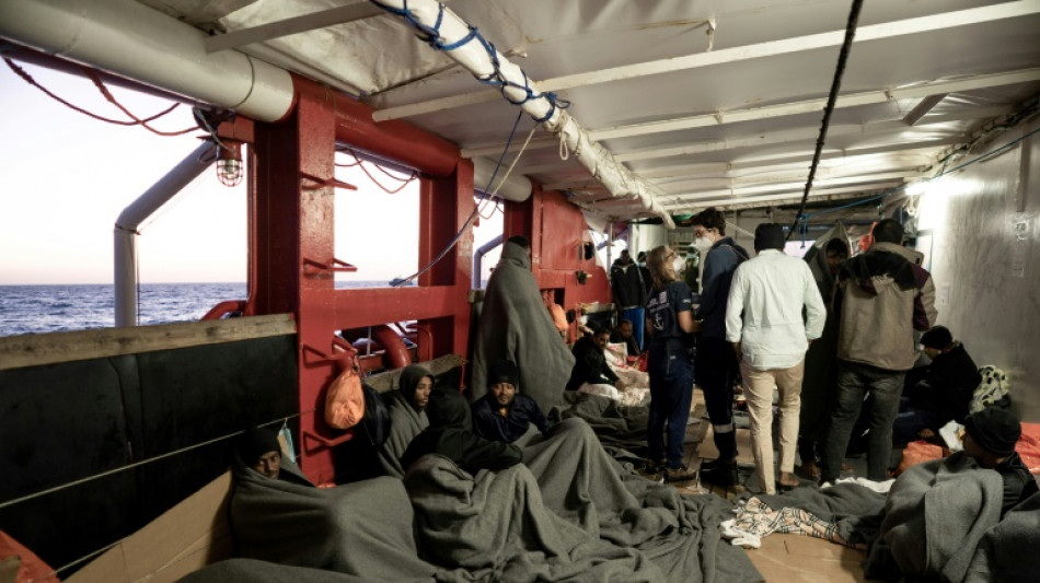 El barco humanitario "Ocean Viking" rescata a más de 100 migrantes en el Mediterráneo