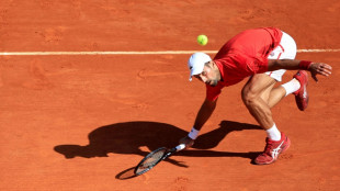 Monte-Carlo: Djokovic et Sinner en demies dans la douleur, Tsitsipas plus aisément