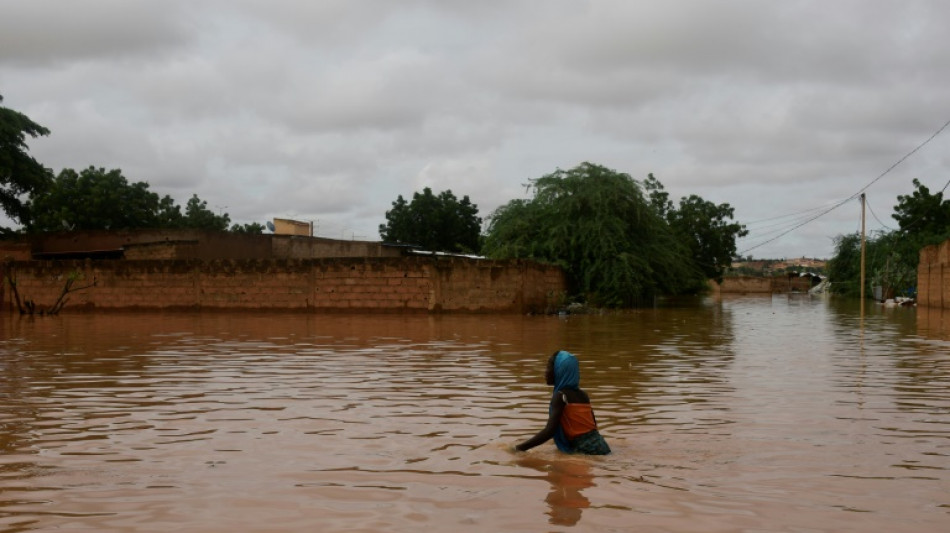 Nearly 200 dead in Niger floods 