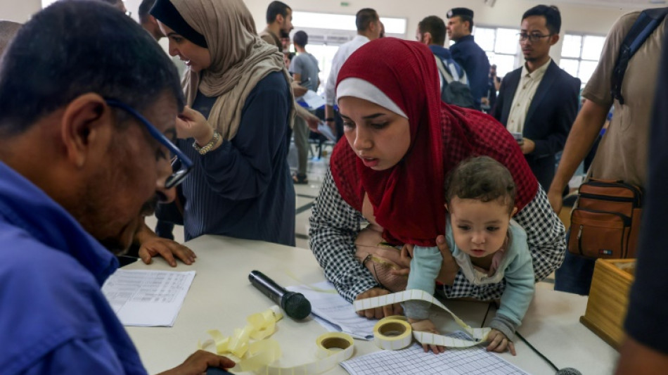 Weitere Ausländer können den Gazastreifen verlassen - Israel setzt Angriffe fort