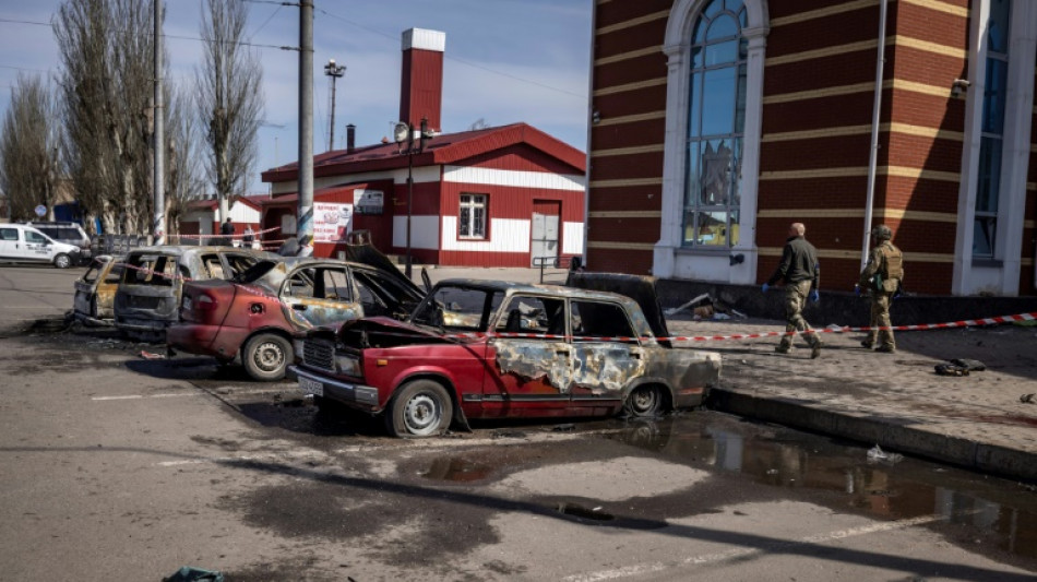 Biden verurteilt Angriff auf Bahnhof von Kramatorsk als "schreckliche Gräueltat"