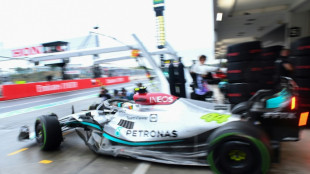 Los Mercedes dominan por delante de los Red Bull los segundos libres bajo la lluvia de Suzuka