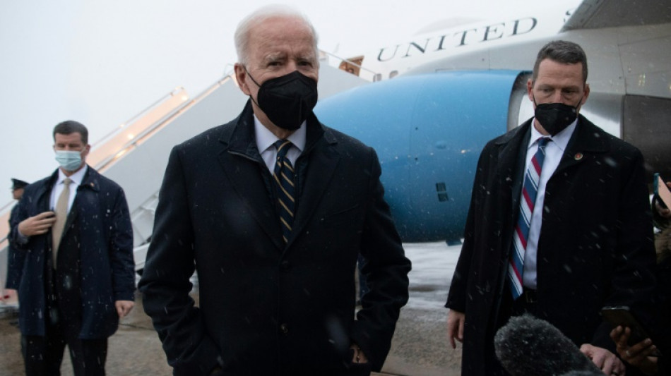  Biden to send troops to eastern Europe amid Ukraine diplomacy push 