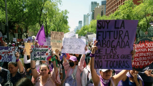 Las mujeres se movilizan por sus derechos desde Argentina hasta España