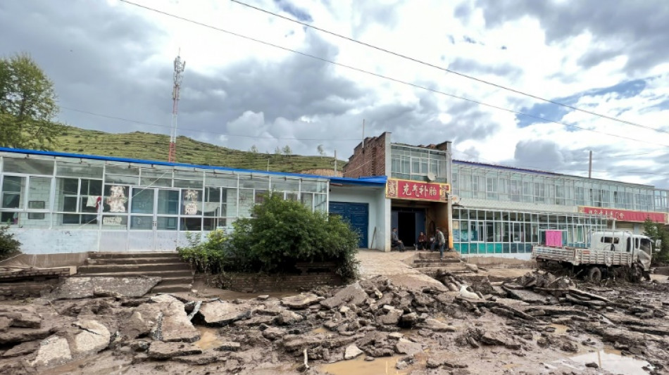 Al menos 16 muertos y decenas de desaparecidos por inundaciones en el noroeste de China