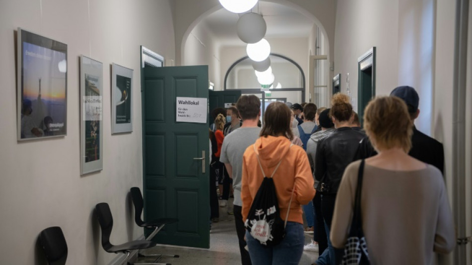 Auszählung in Berlin beendet: Ampel-Parteien mit Verlusten - CDU und AfD stärker