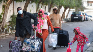 Cientos de subsaharianos repatriados por clima de acoso en Túnez