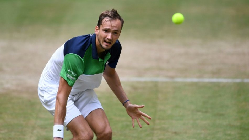 Medvedev into Halle last-eight after another victory over Ivashka