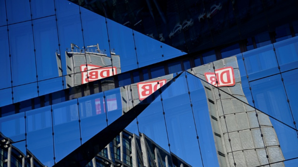 DB vergibt Auftrag für Ersatzverkehr auf der Strecke Hamburg-Berlin  