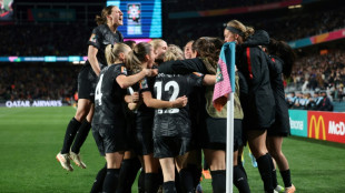 Nova Zelândia e Austrália vencem na abertura da Copa do Mundo feminia