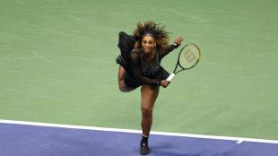 Serena Williams gana en su debut en el US Open y retrasa su despedida del tenis