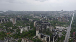 Dans Marioupol, la vie en ruine des rescapés