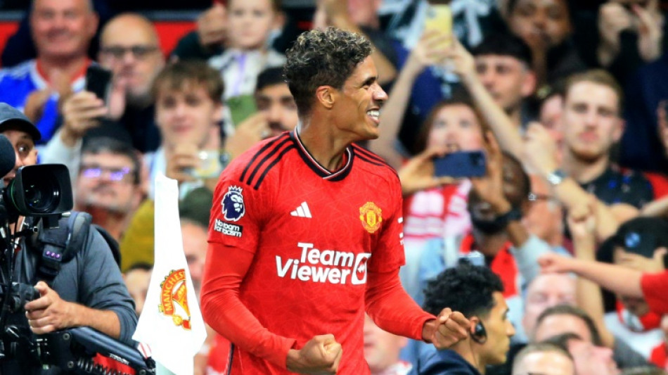 United confirma lesão de Varane, que será desfalque por 'várias semanas'