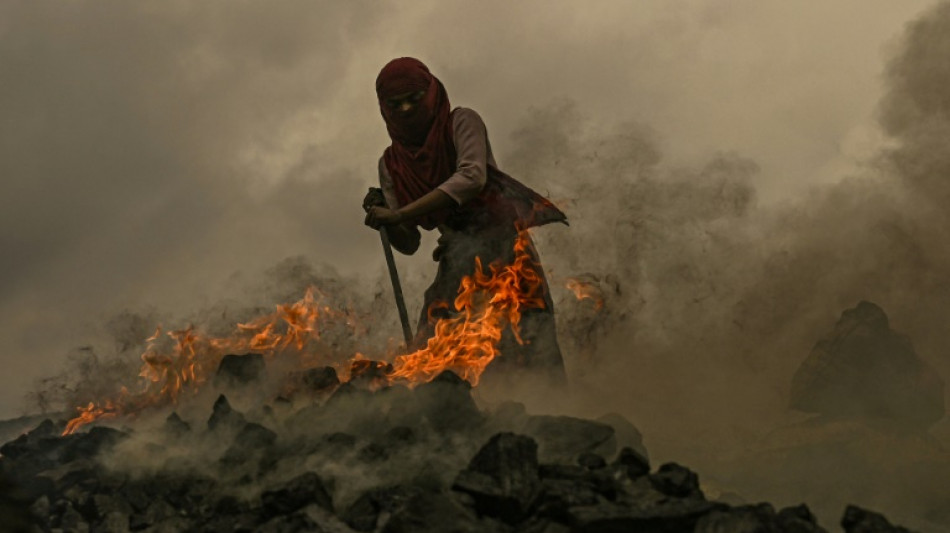 "Comme l'enfer": des mines de charbon indiennes en feu depuis un siècle