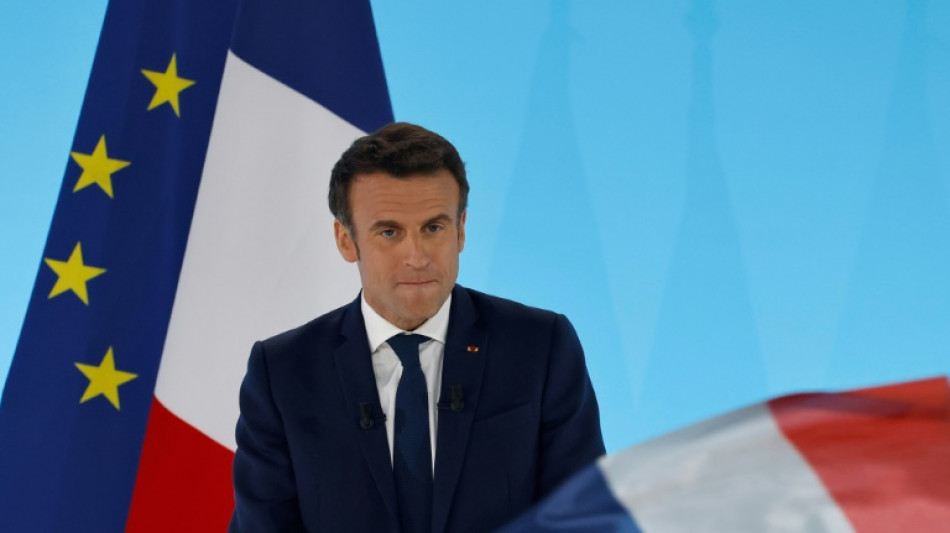 Paris stocks, euro gain on Macron vote result
