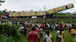 Al menos siete muertos en un choque de trenes en el este de India