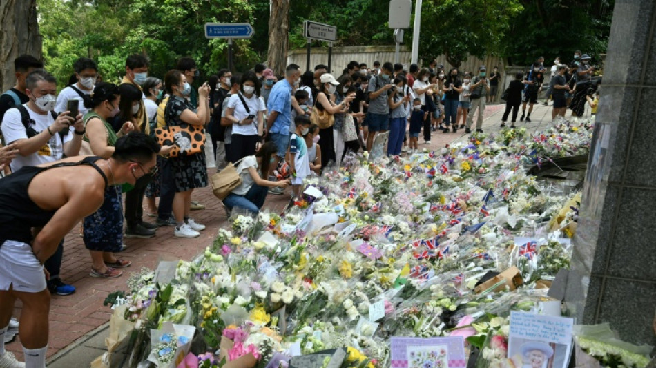 A Hong Kong, longue file d'attente pour un dernier hommage à Elizabeth II