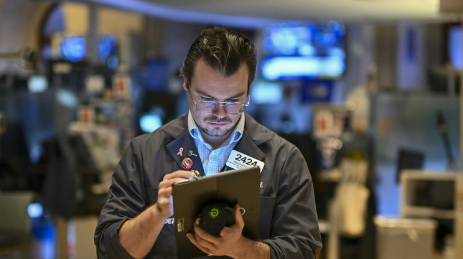 Nouveaux records pour Nasdaq et S&P 500 à Wall Street, espoir d'une baisse de taux