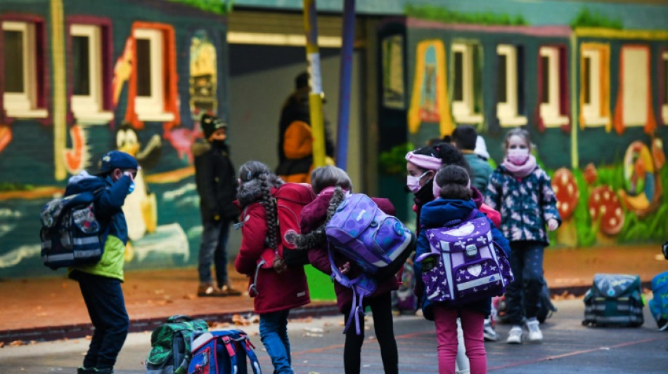 Kultusminister wollen Coronamaßnahmen an Schulen bis spätestens Mai beenden