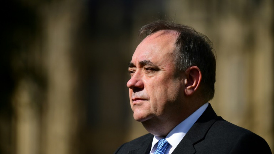  Scotland's former leader Alex Salmond dies aged 69: party 