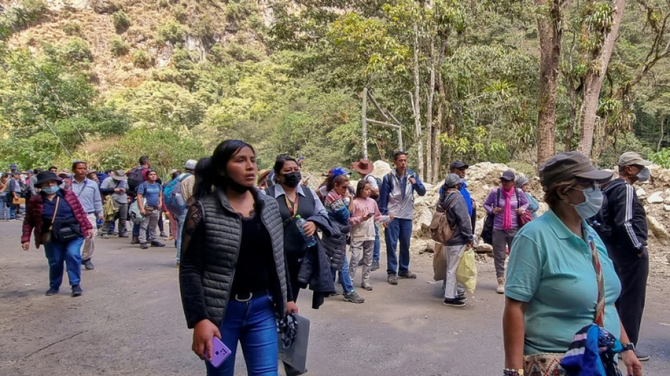 Tourists, locals irate over Machu Picchu snafu