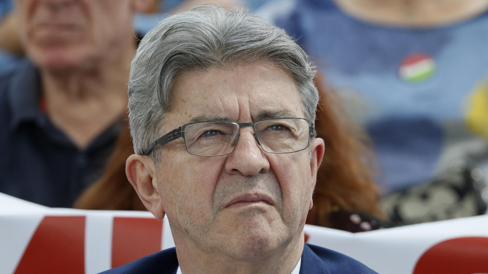 Mélenchon, 'ritiriamo i candidati dove siamo terzi'