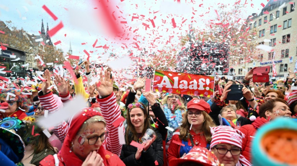 NRW-Innenminister Reul: An Karneval besonders wachsam sein