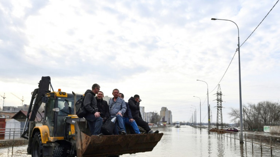 Inondations majeures en Russie et au Kazakhstan: les évacuations continuent 