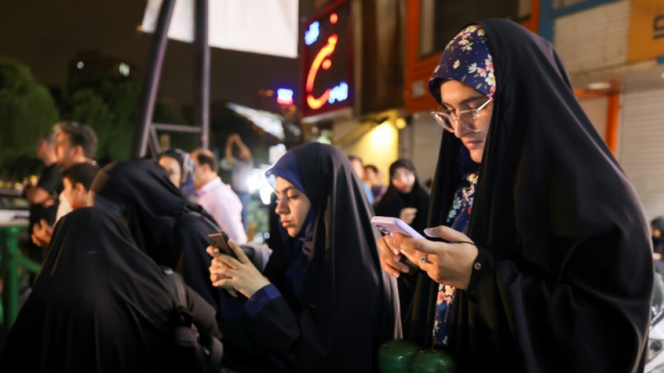 Iranianos especulam sobre paradeiro do presidente