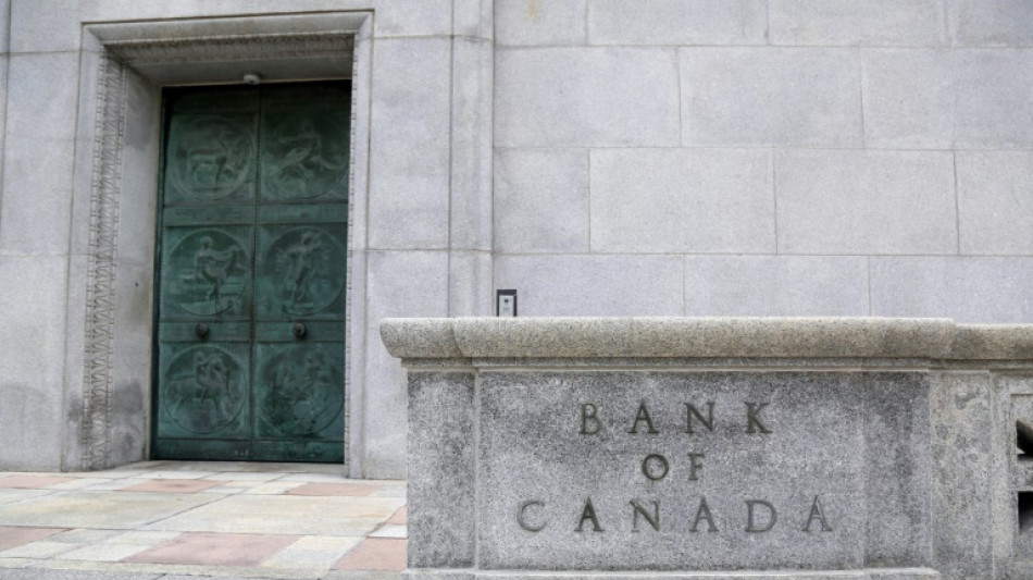 Canada maintains key interest rate at 5%