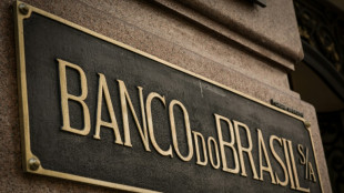 Banco Central de Brasil mantiene sin sorpresas tasa de referencia en 13,75% 