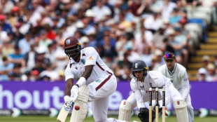 Holder and Da Silva keep England at bay after West Indies collapse