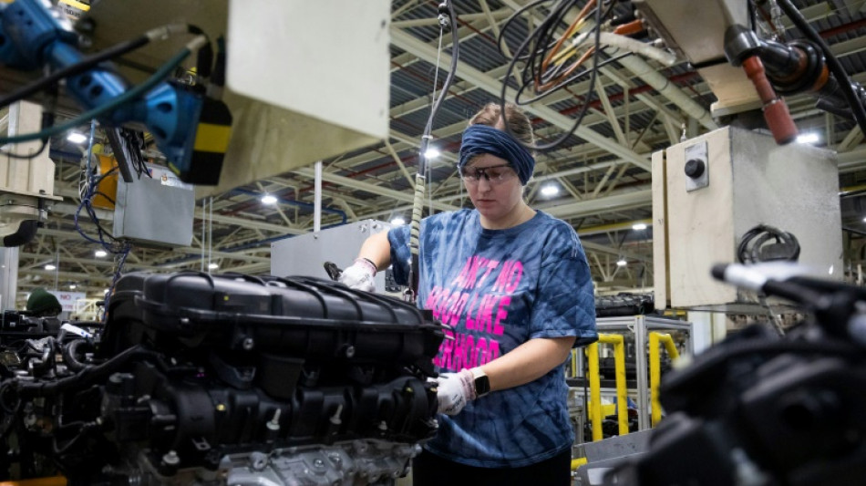 Le marché de l'emploi toujours solide aux Etats-Unis, les salaires grimpent encore