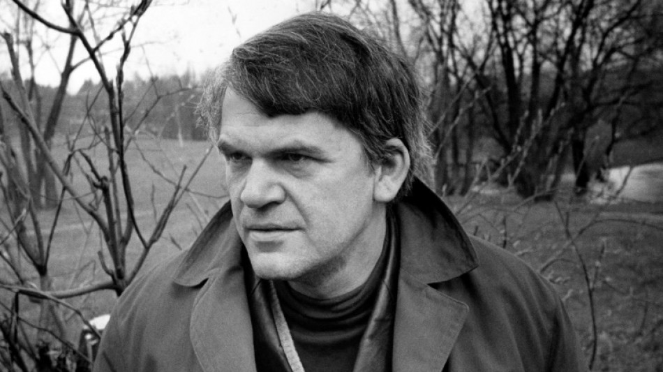 El escritor checo Milan Kundera murió a los 94 años en París