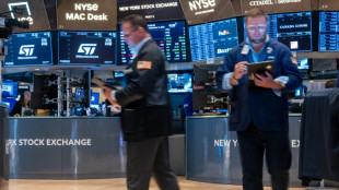 Wall Street ouvre en baisse, le ciel se couvre sur le marché