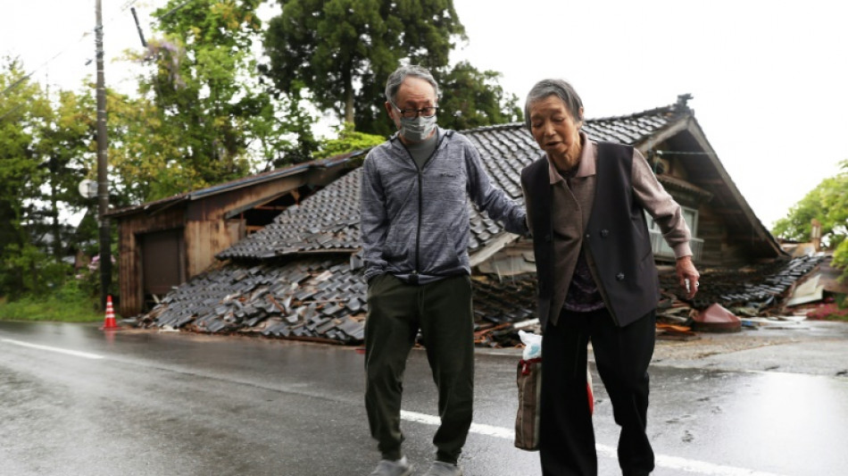 Un muerto y una treintena de heridos tras potente sismo en Japón