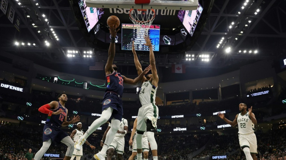 NBA: Embiid et les 76ers dominent Giannis et les Bucks, Doncic est en feu
