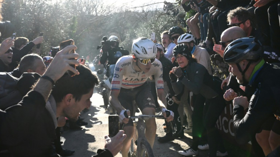 Strade Bianche: sans rival, Pogacar frappe (très) fort d'entrée 