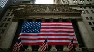 Wall Street termina en leve baja en una jornada con poco volumen