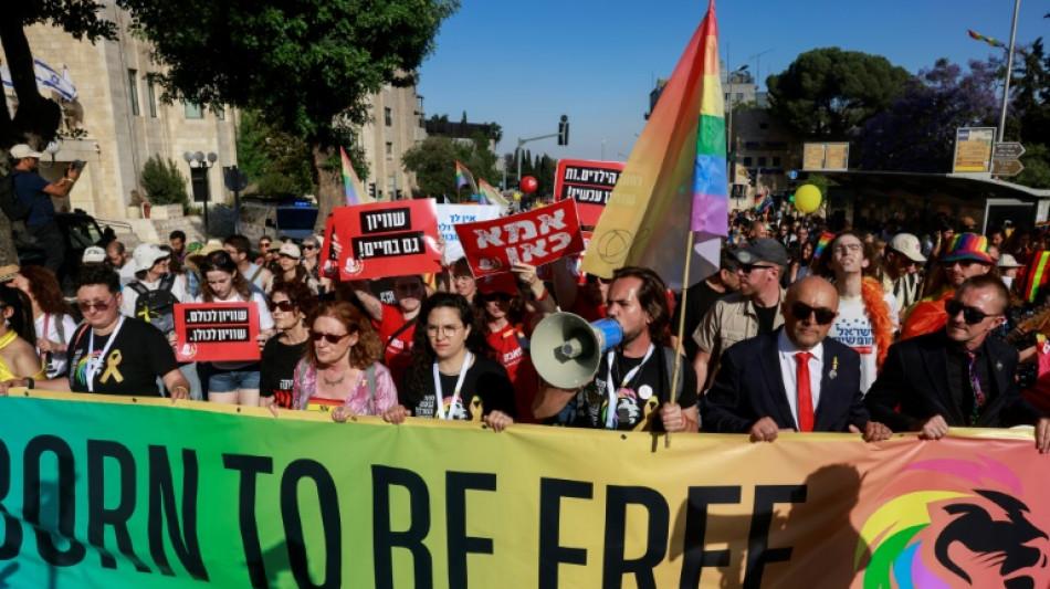 La Marcha del Orgullo en Israel se mezcla con proclamas por los rehenes en Gaza