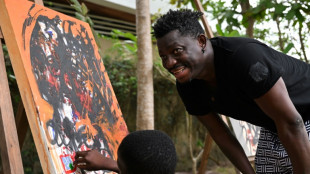 Sucesso mundial de Aboudia, pintor das 'crianças de rua'