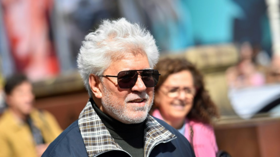 Pedro Almodóvar recibe en San Sebastián el premio honorífico Donostia