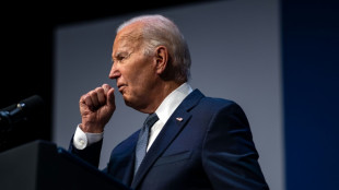 Biden à l'isolement, nervosité chez les démocrates 