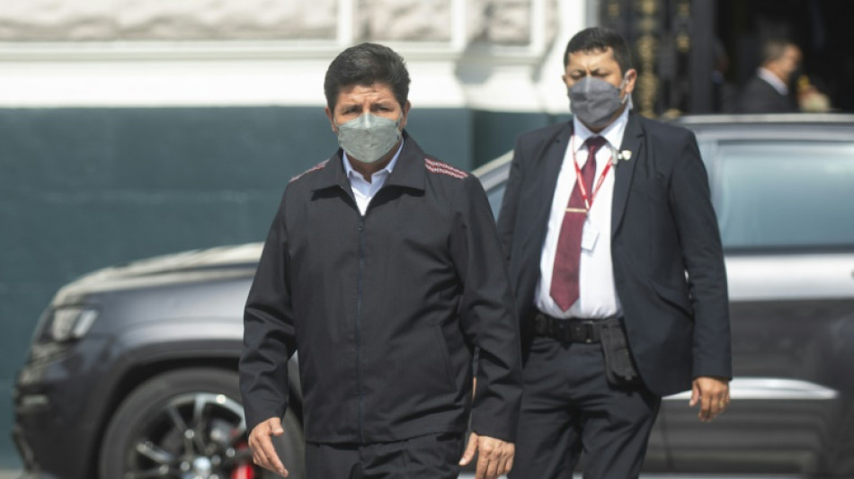 El rechazo al presidente de Perú sube al 76%, su nivel más alto en 9 meses de gestión