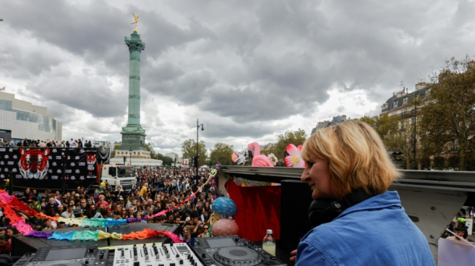 Sous le soleil, la Techno Parade a fêté ses 25 ans: "il ne faut plus avoir peur!"